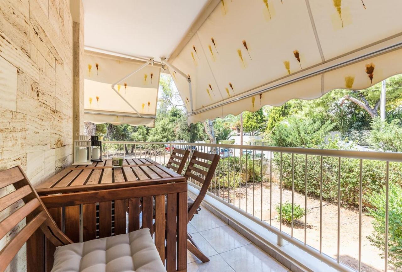 Elegant Apartment W Great Balcony In Vouliagmeni Aten Exteriör bild